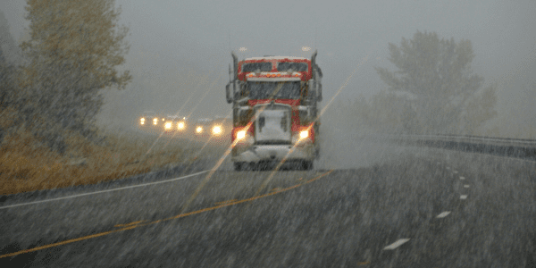 Navigating the Storm: How Truck Drivers Handle Inclement Weather